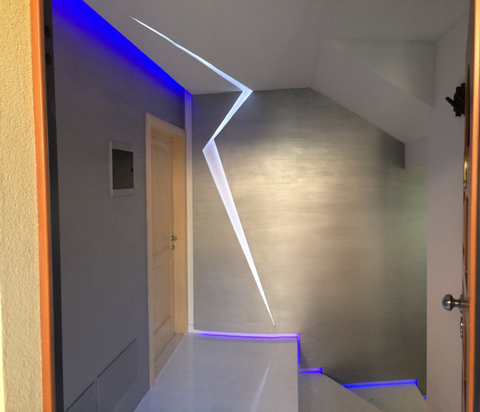 Cartongesso Soffitto Con Faretti Led: Illuminazione cartongesso led: faretto ...